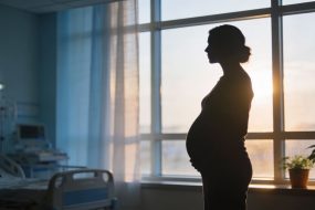 Comment fait-on pour accouchement sous x ?