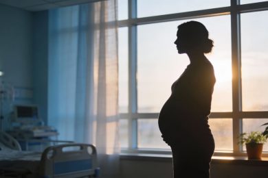 Comment fait-on pour accouchement sous x ?